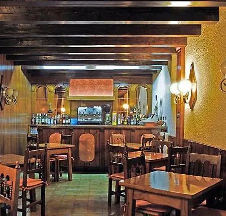 Garona Otel Viella (Siero)